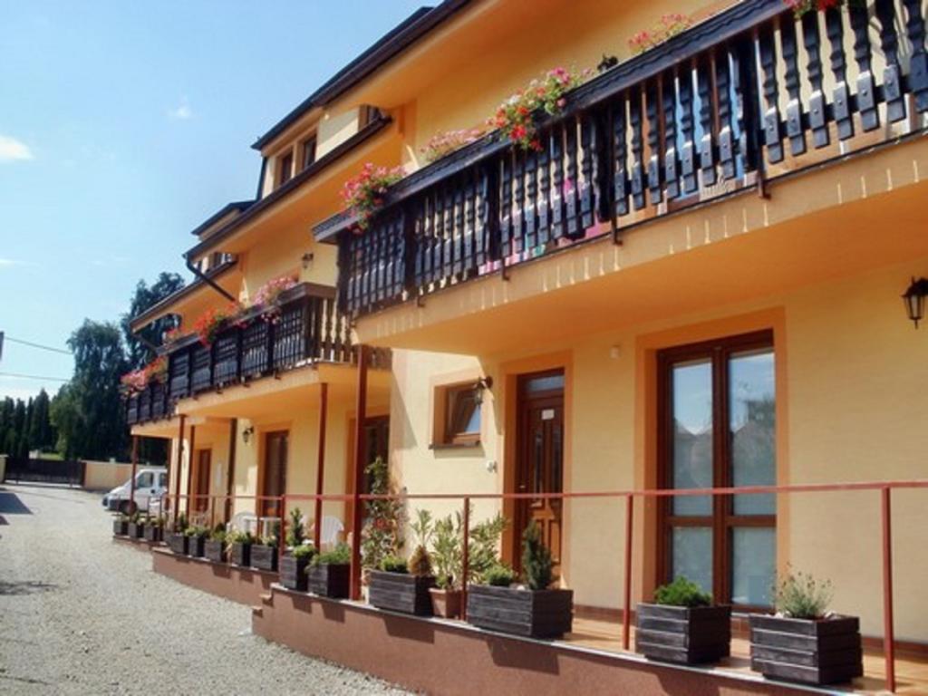 Privat Arcadia Apartment Podhájska Exterior foto
