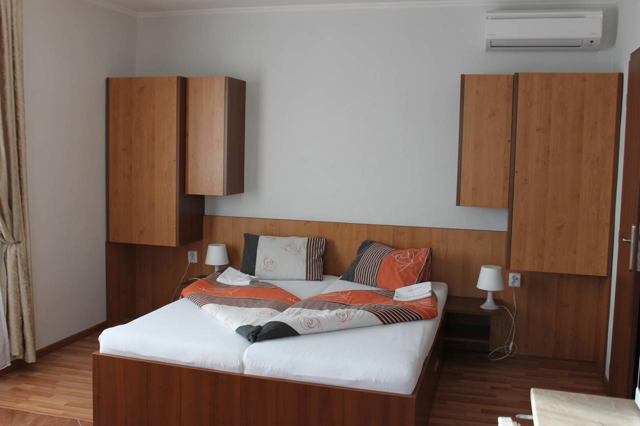 Privat Arcadia Apartment Podhájska Exterior foto